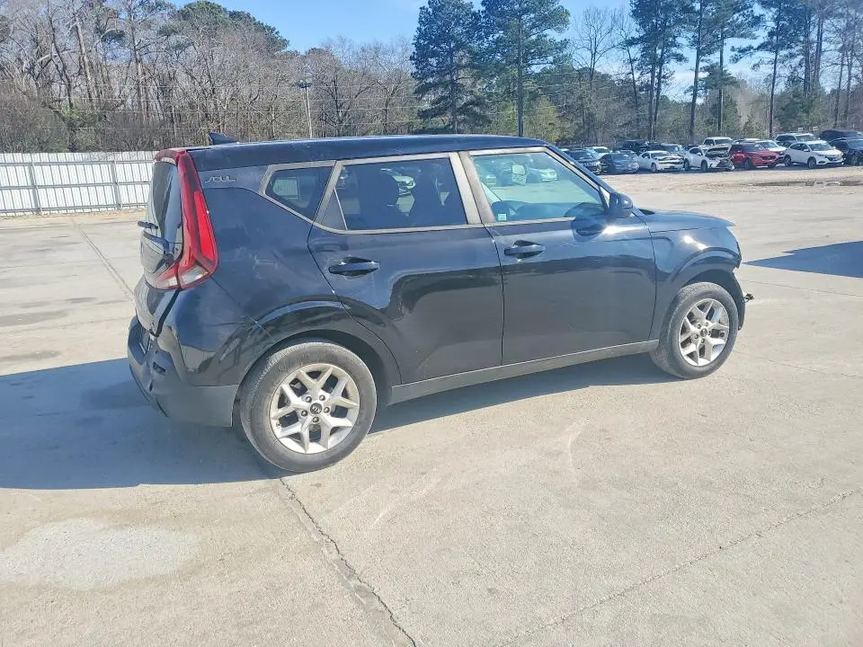 2020 KIA SOUL LX  
