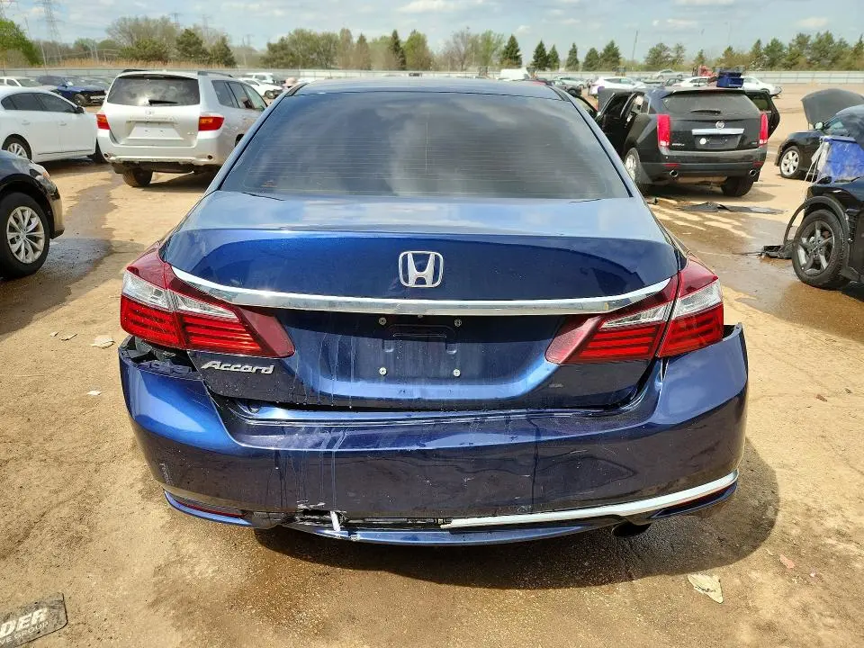 2017 HONDA ACCORD LX  