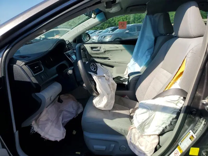 2017 TOYOTA CAMRY LE  