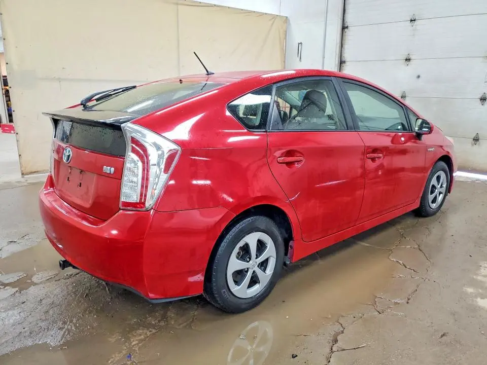 2013 TOYOTA PRIUS TWO  