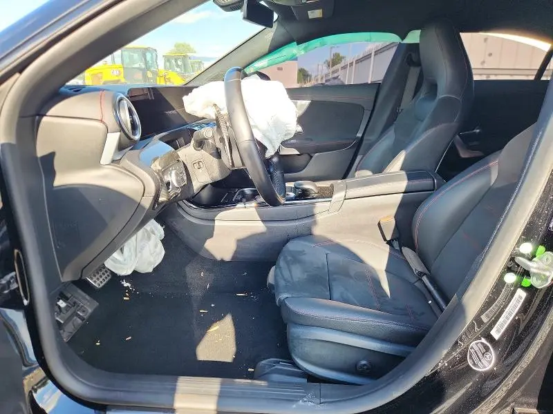 2023 MERCEDES-BENZ CLA 250 4MATIC  