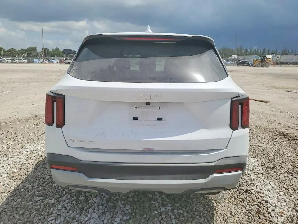 2025 KIA SORENTO LX  