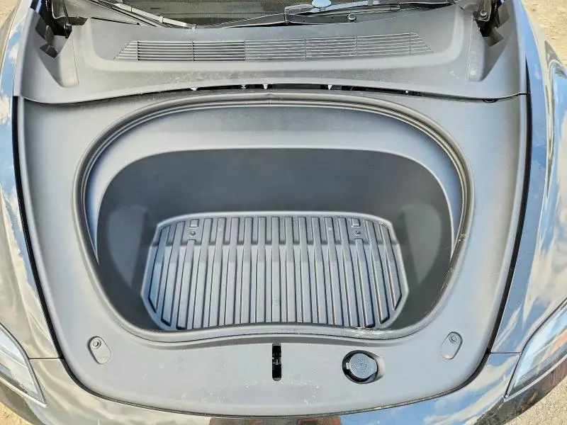 2026 TESLA MODEL 3   