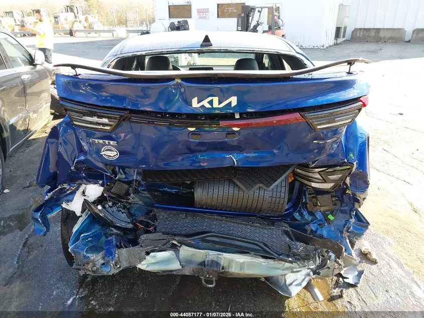 2024 KIA FORTE GT-LINE