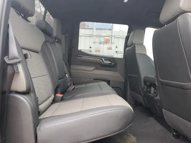 2024 CHEVROLET SILVERADO K1500 ZR2  