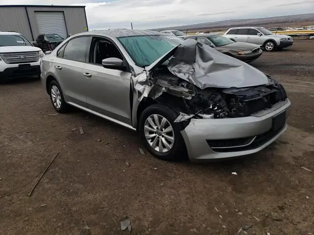 2014 VOLKSWAGEN PASSAT S  