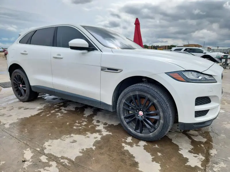 2017 JAGUAR F-PACE PRESTIGE  