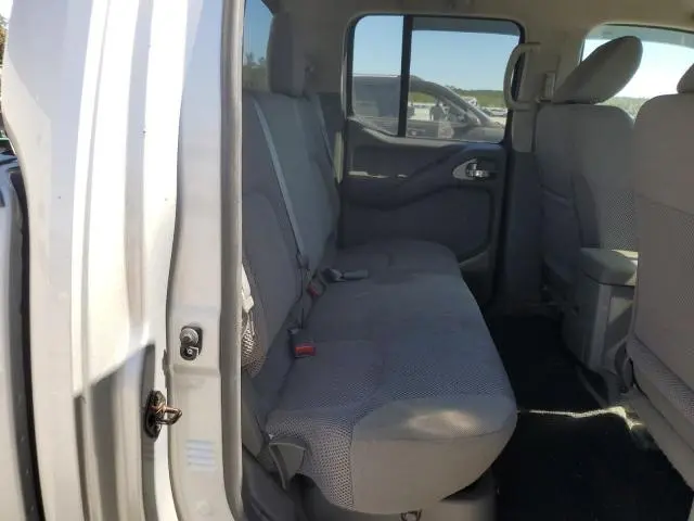 2015 NISSAN FRONTIER S  