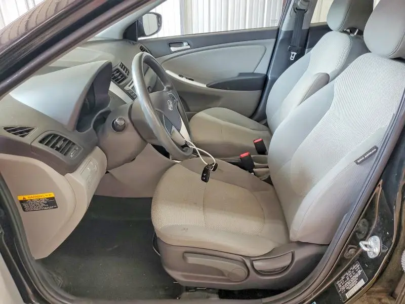 2013 HYUNDAI ACCENT GS  