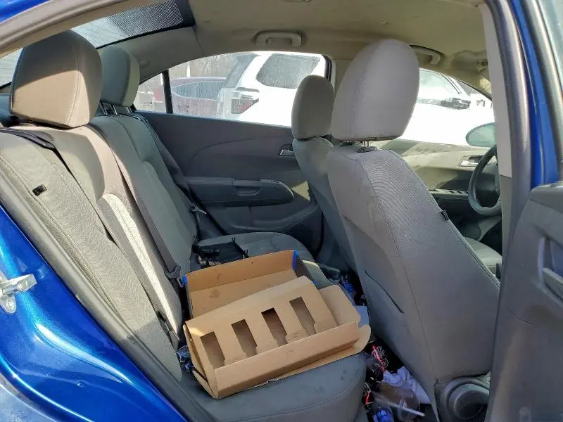 2020 CHEVROLET SONIC LT  