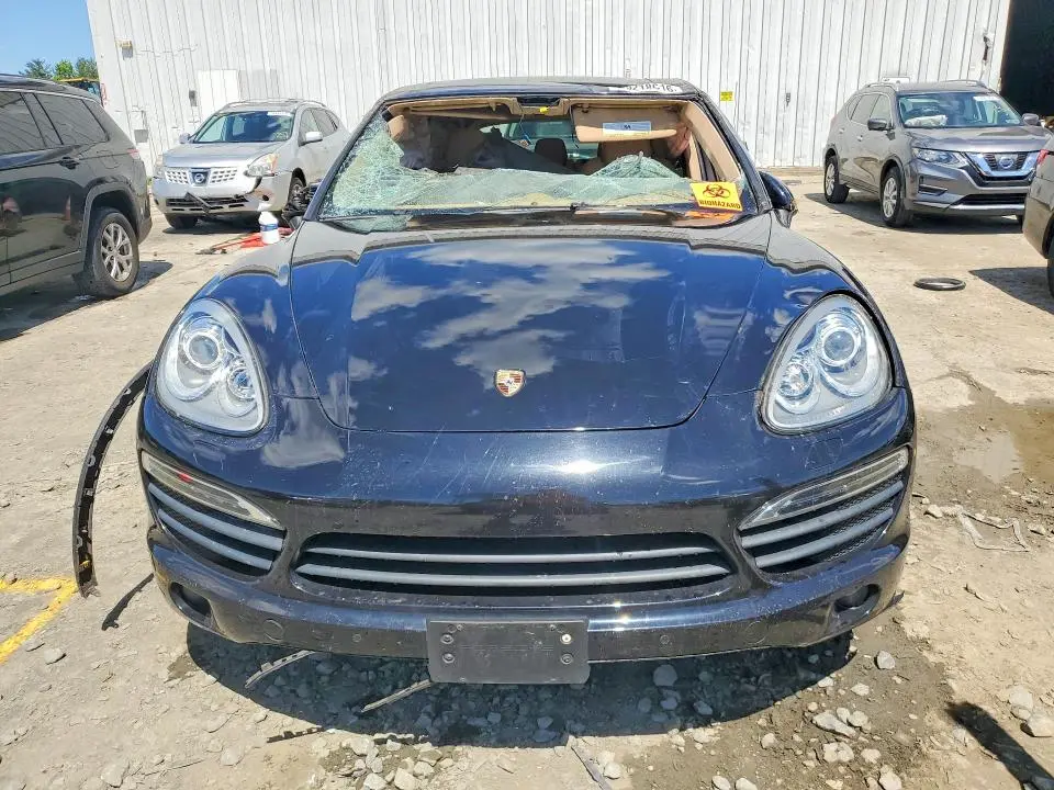 2013 PORSCHE CAYENNE S  