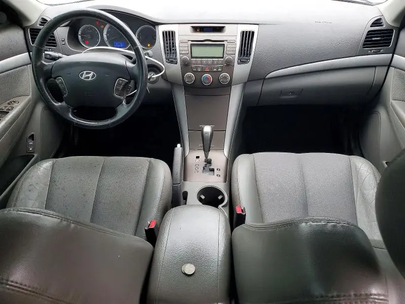 2010 HYUNDAI SONATA SE V6  