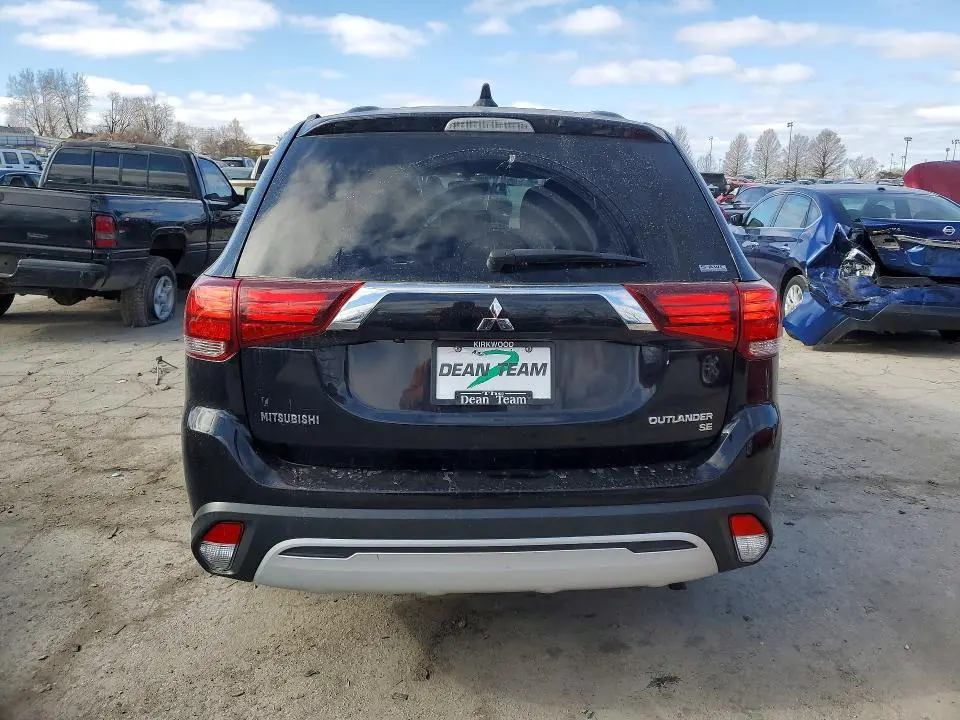 2019 MITSUBISHI OUTLANDER SE  