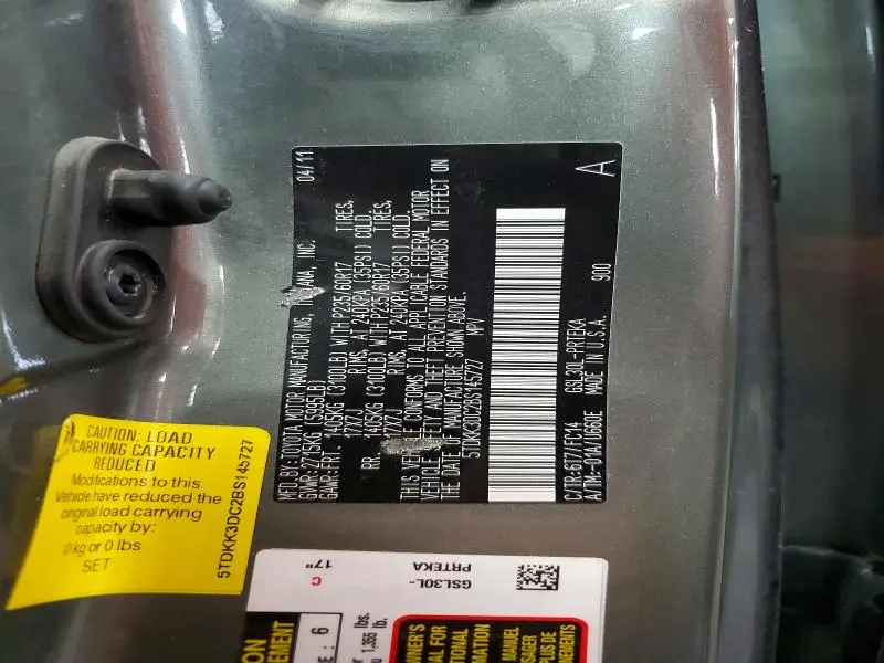 2011 TOYOTA SIENNA LE  