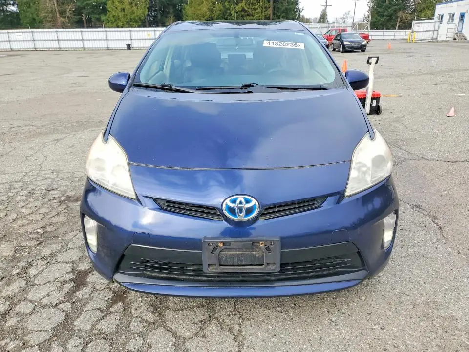 2013 TOYOTA PRIUS TWO  