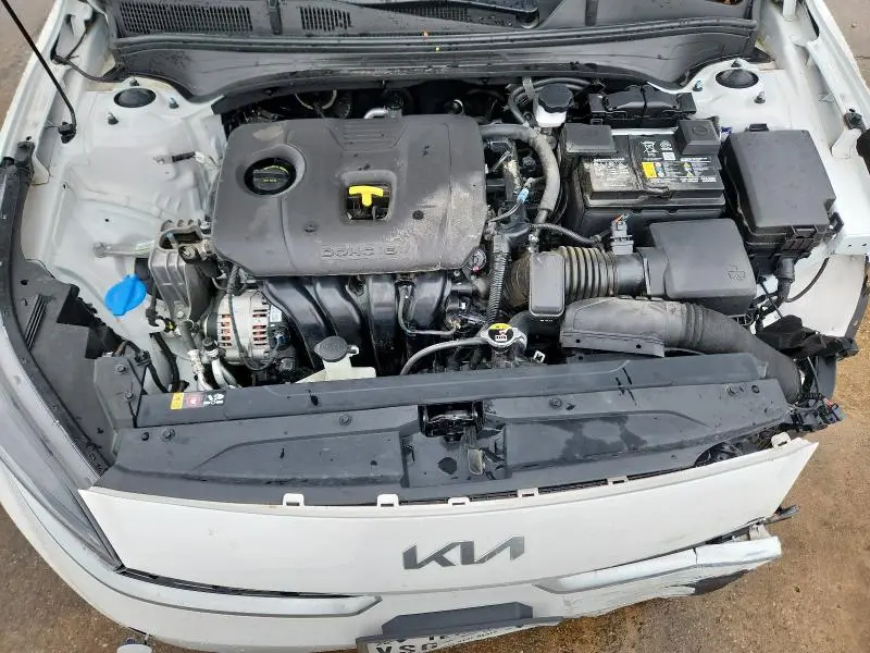 2024 KIA FORTE GT LINE  