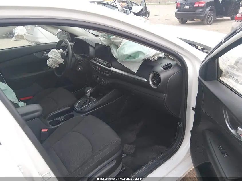2021 KIA FORTE LXS