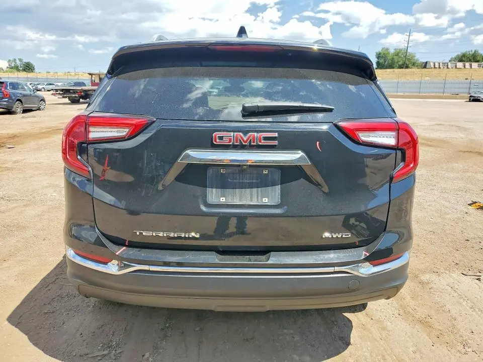 2022 GMC TERRAIN SLT  