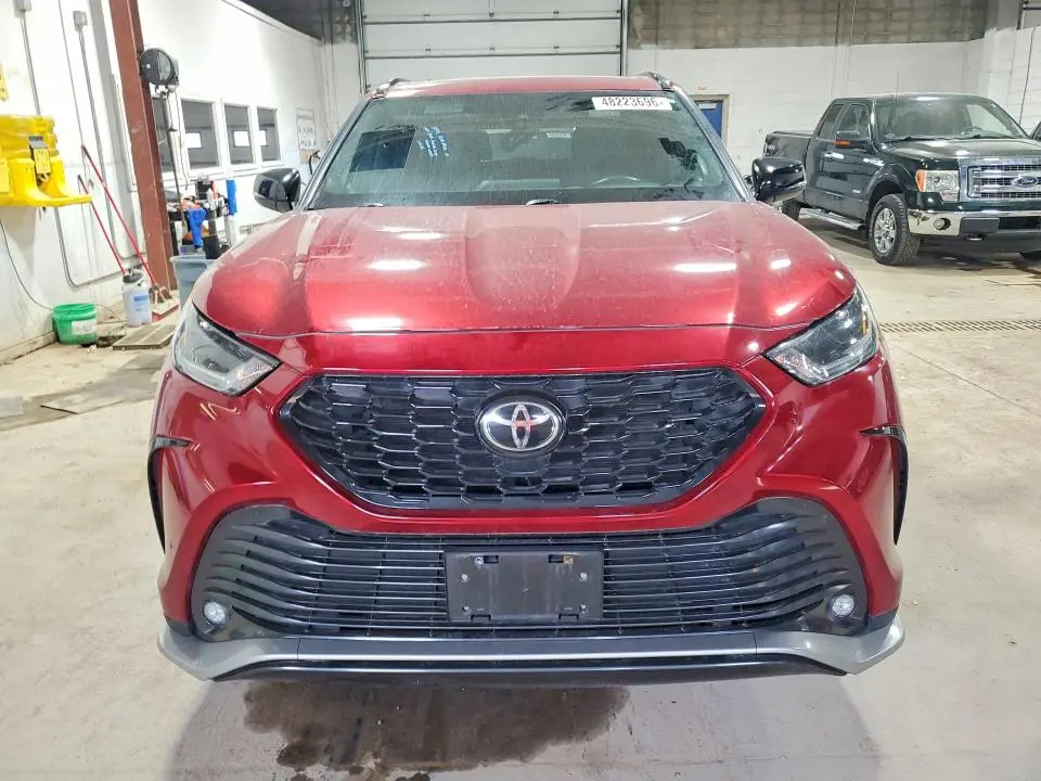 2021 TOYOTA HIGHLANDER XSE  
