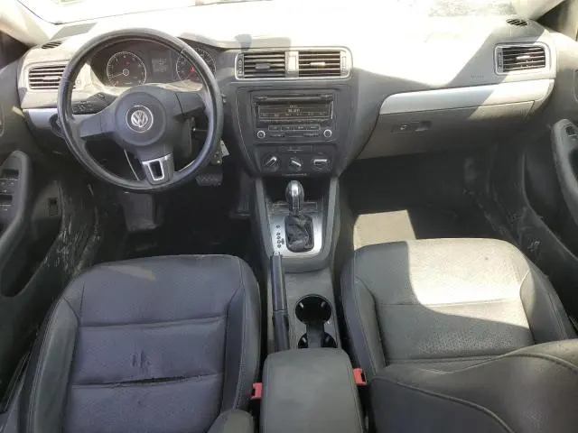 2013 VOLKSWAGEN JETTA SE  