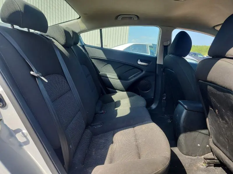 2018 KIA FORTE LX  