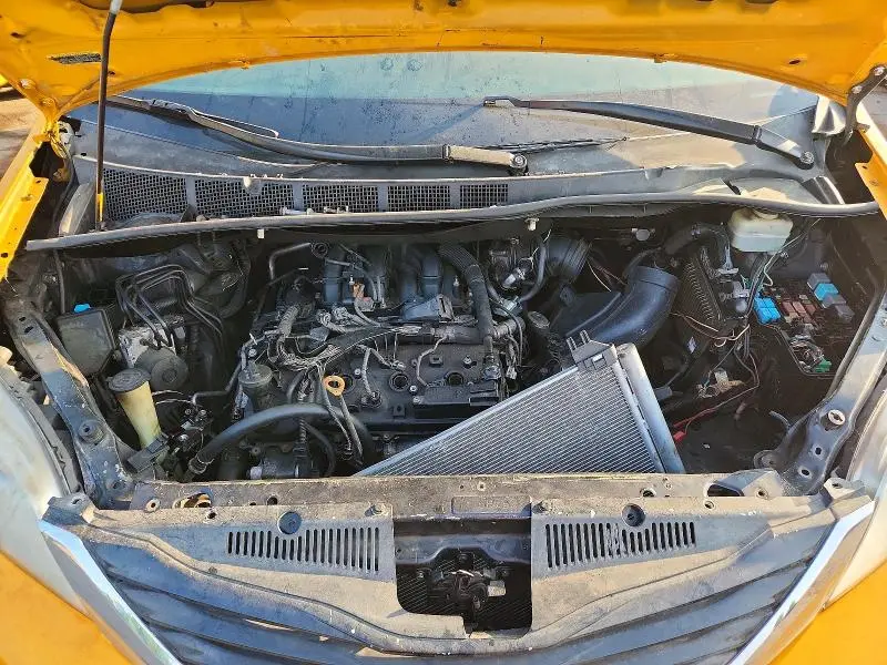 2017 TOYOTA SIENNA LE MOBILITY  