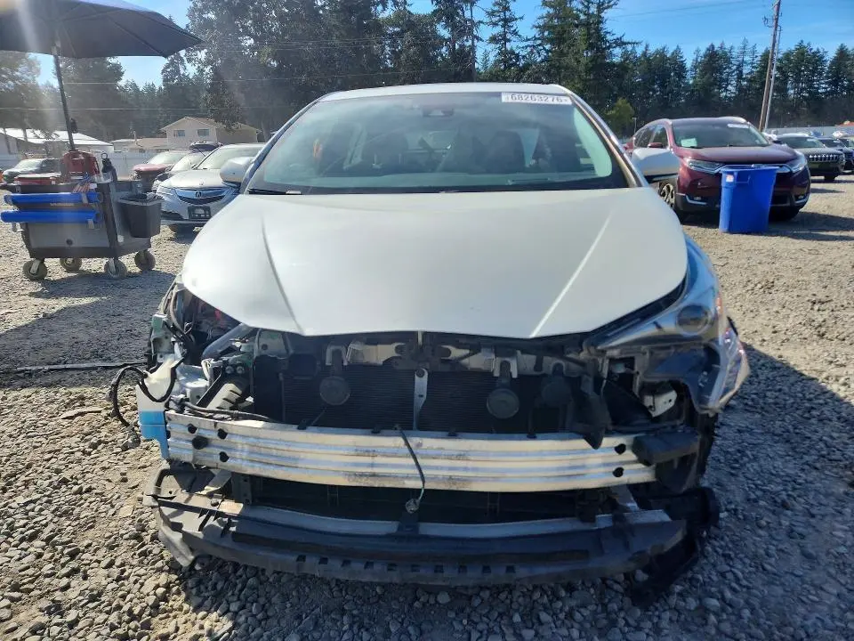 2017 TOYOTA PRIUS THREE  