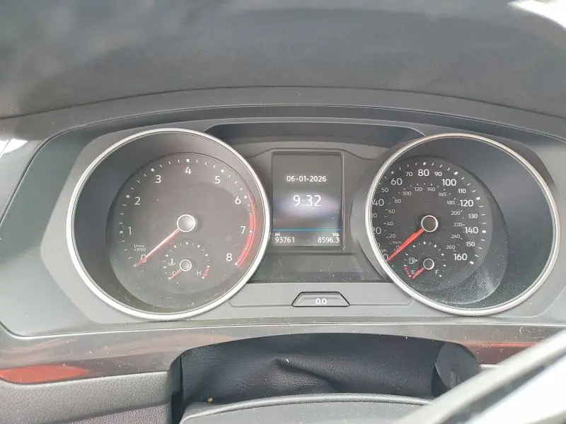 2018 VOLKSWAGEN TIGUAN SE  