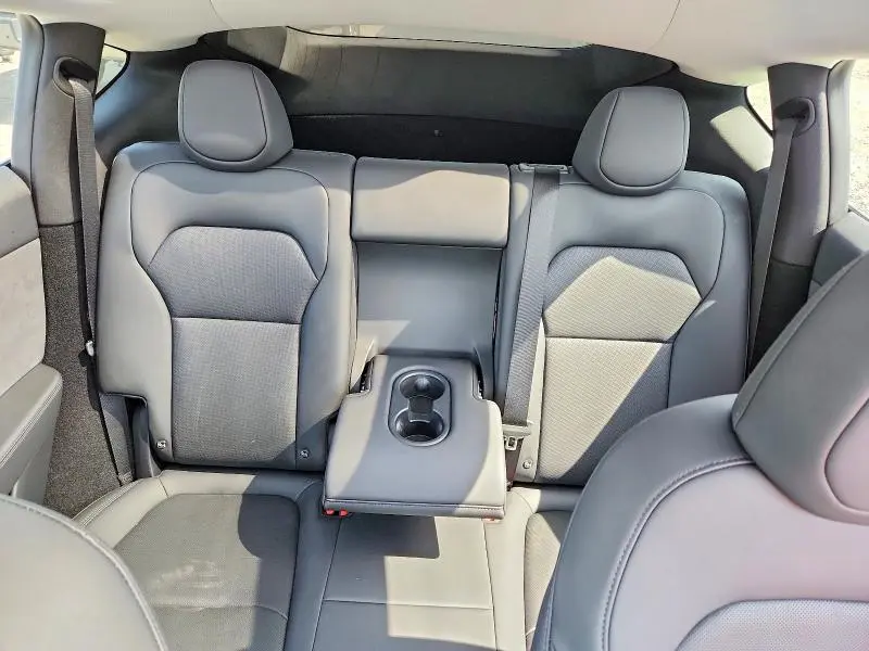 2026 TESLA MODEL Y   