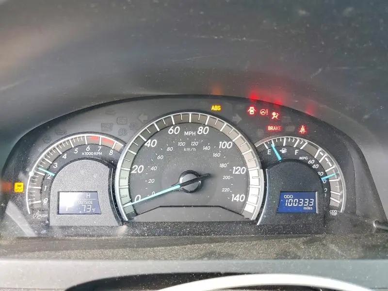 2012 TOYOTA CAMRY SE  