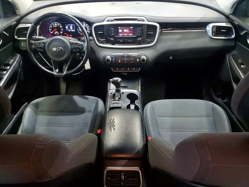 2016 KIA SORENTO LX V6  