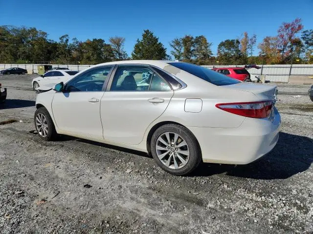 2015 TOYOTA CAMRY LE  