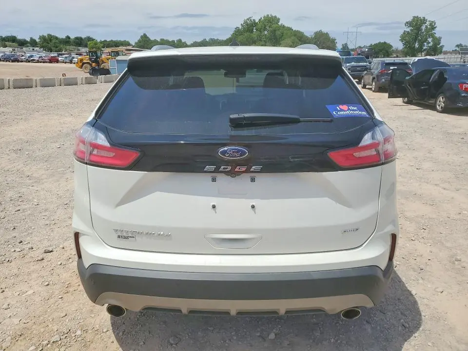 2022 FORD EDGE TITANIUM  