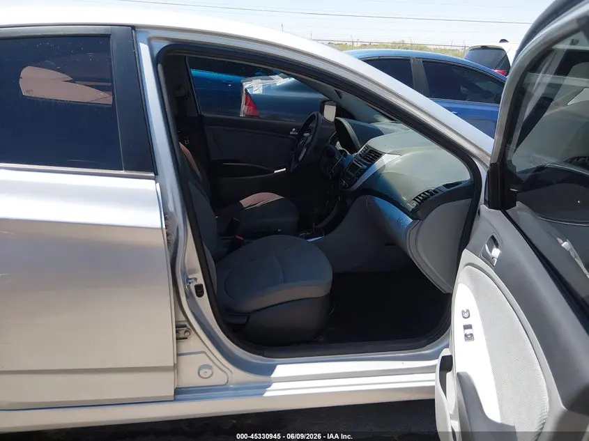 2013 HYUNDAI ACCENT GLS