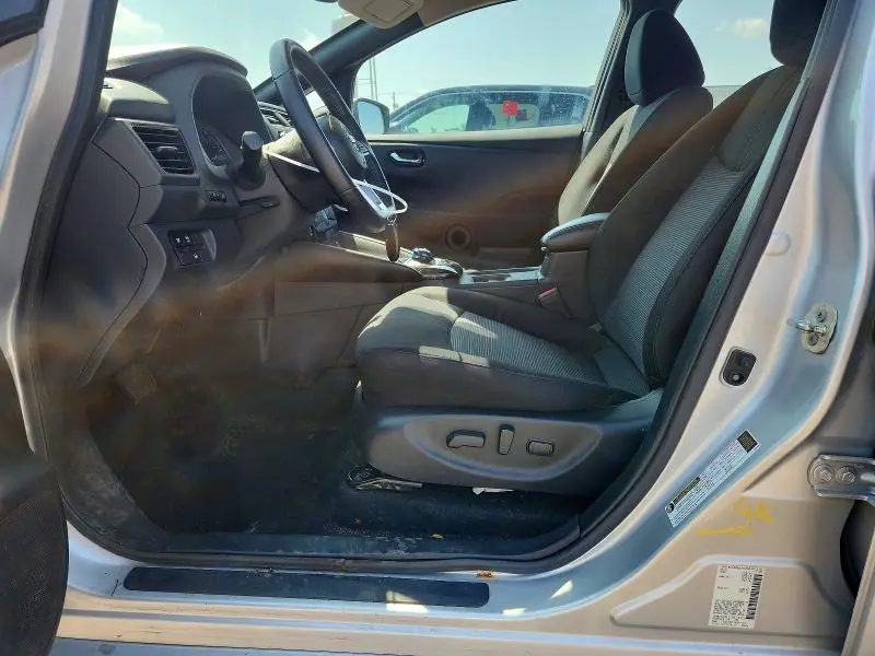 2020 NISSAN LEAF SV PLUS  