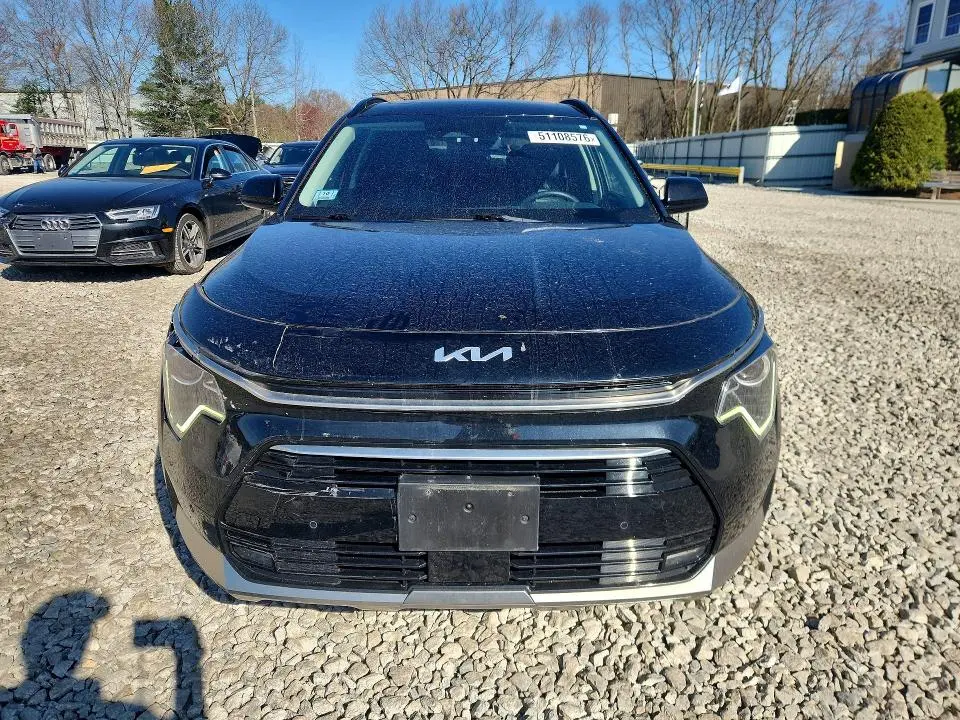 2023 KIA NIRO SX  