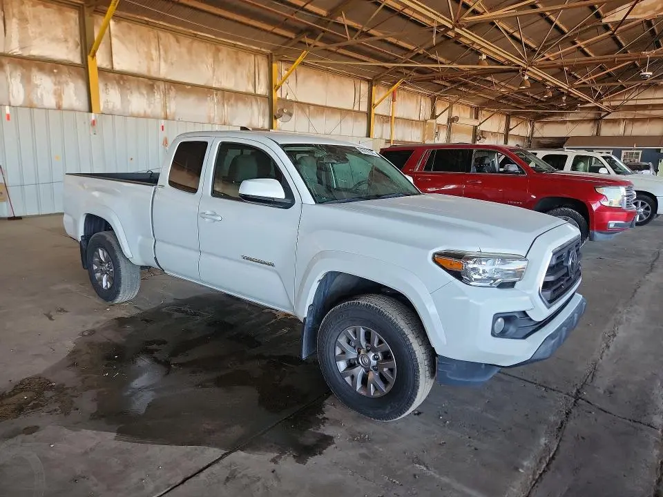 2019 TOYOTA TACOMA SR5 V6  