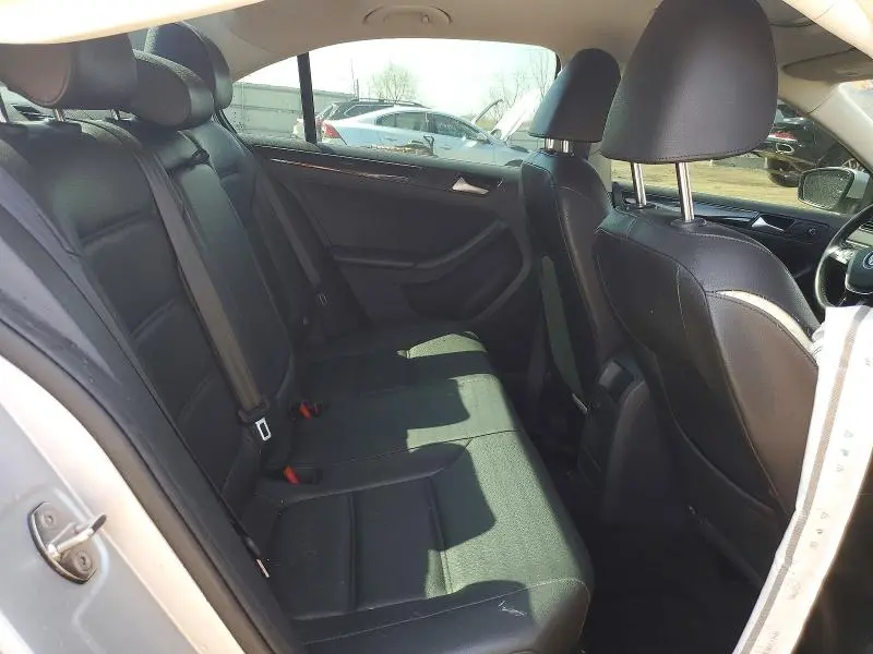 2015 VOLKSWAGEN JETTA TDI  