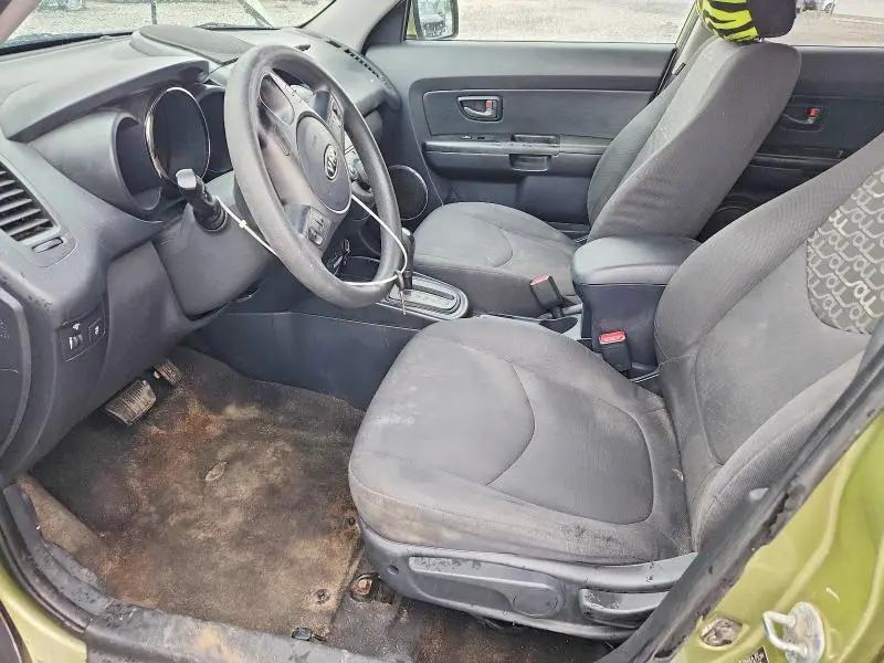 2010 KIA SOUL +  