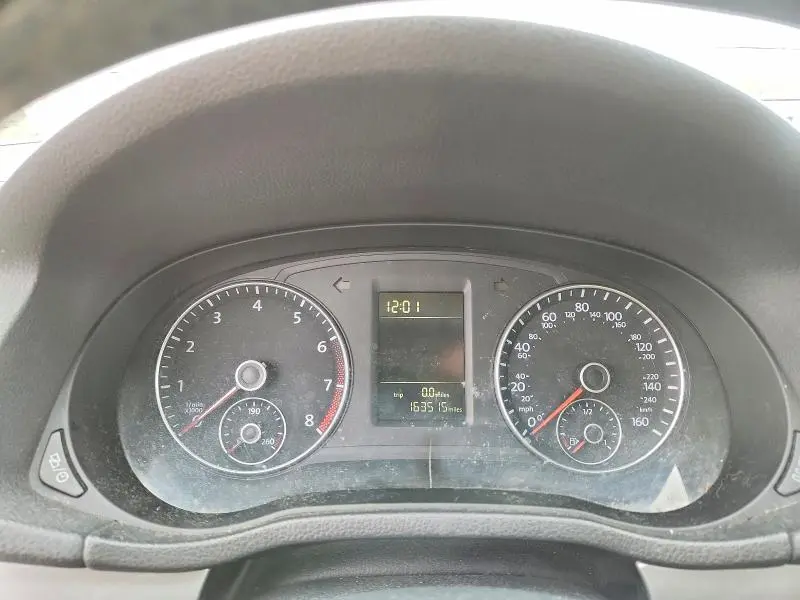 2015 VOLKSWAGEN PASSAT S  