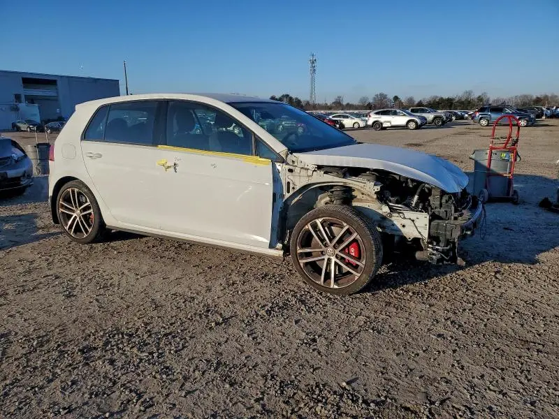 2017 VOLKSWAGEN GTI S/SE  