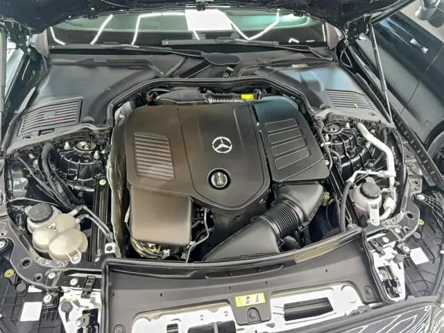 2023 MERCEDES-BENZ C 300  