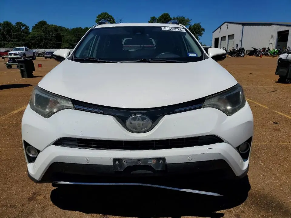 2018 TOYOTA RAV4 XLE  