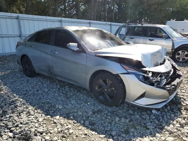 2021 HYUNDAI ELANTRA SEL  