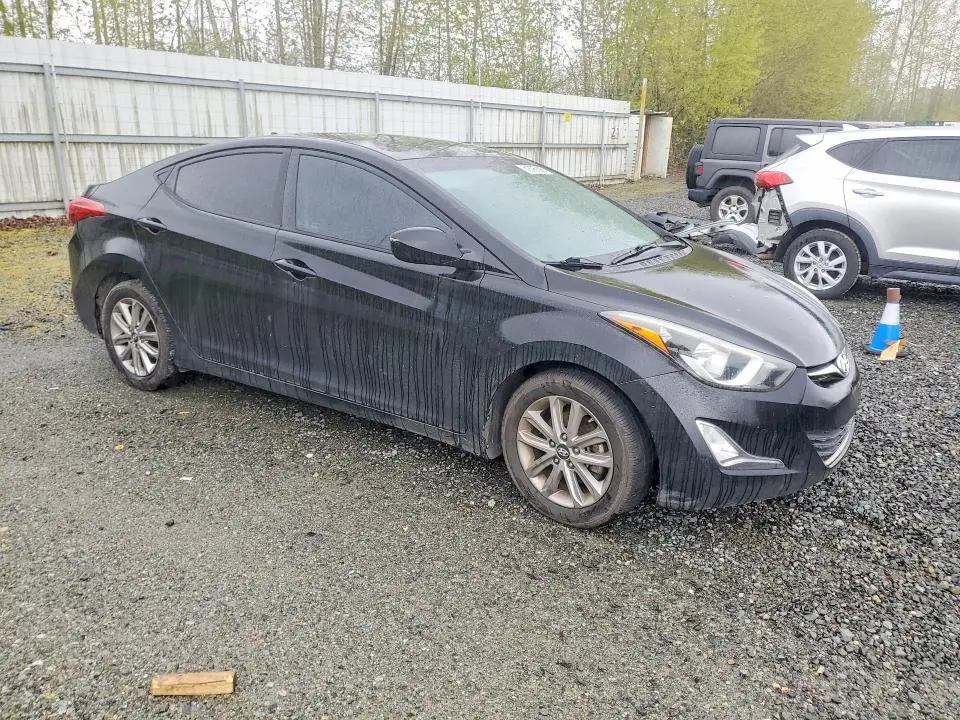 2014 HYUNDAI ELANTRA SE  