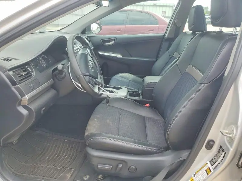 2013 TOYOTA CAMRY SE  