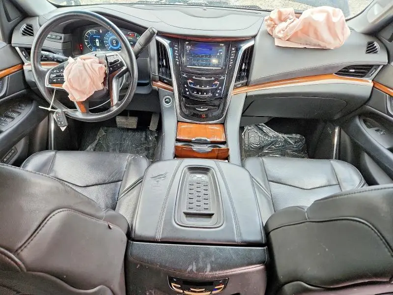 2017 CADILLAC ESCALADE ESV LUXURY  