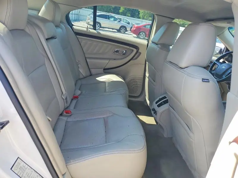 2011 FORD TAURUS LIMITED  