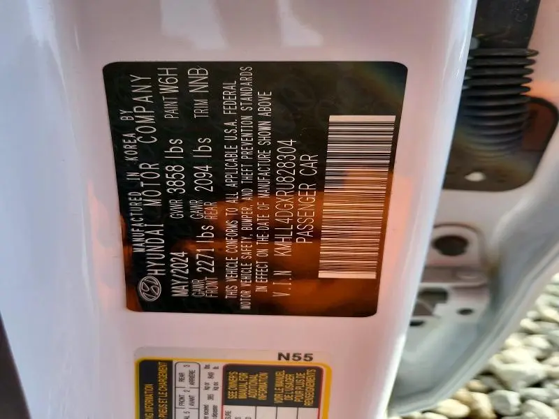 2024 HYUNDAI ELANTRA SE  