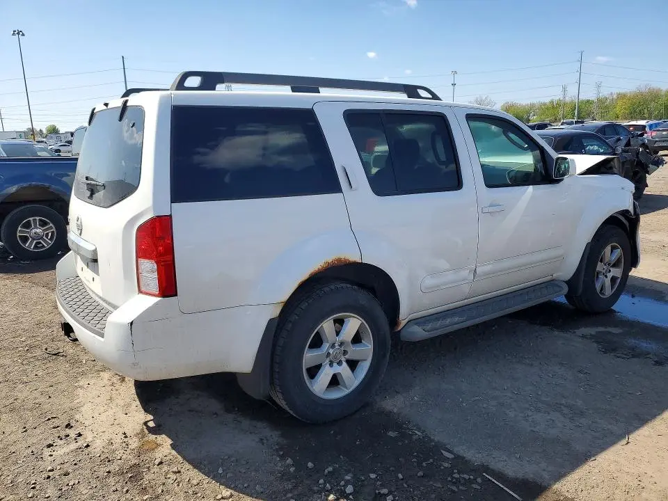 2012 NISSAN PATHFINDER S  